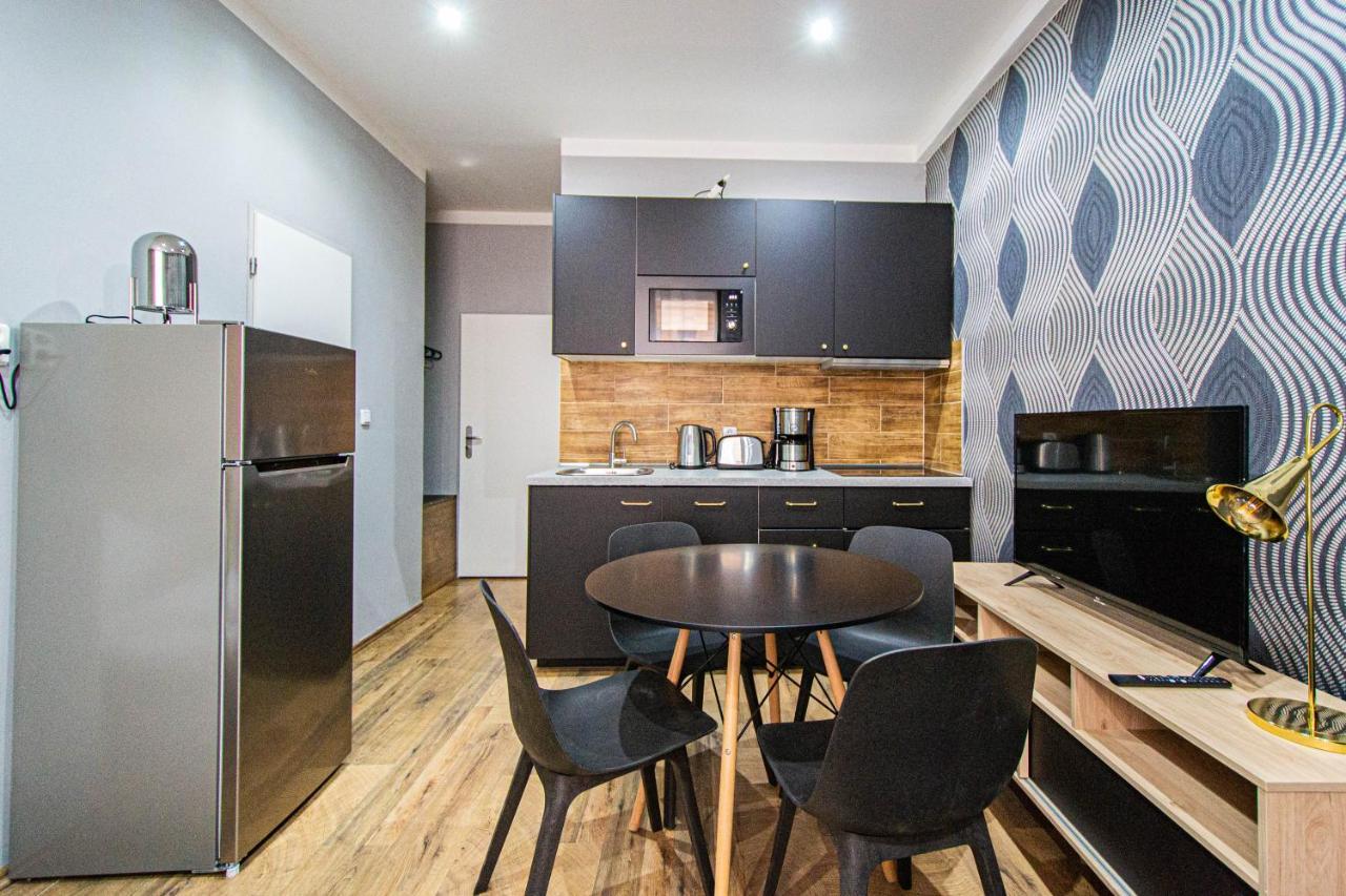 Cozy Studio In The Main City Center プラハ エクステリア 写真