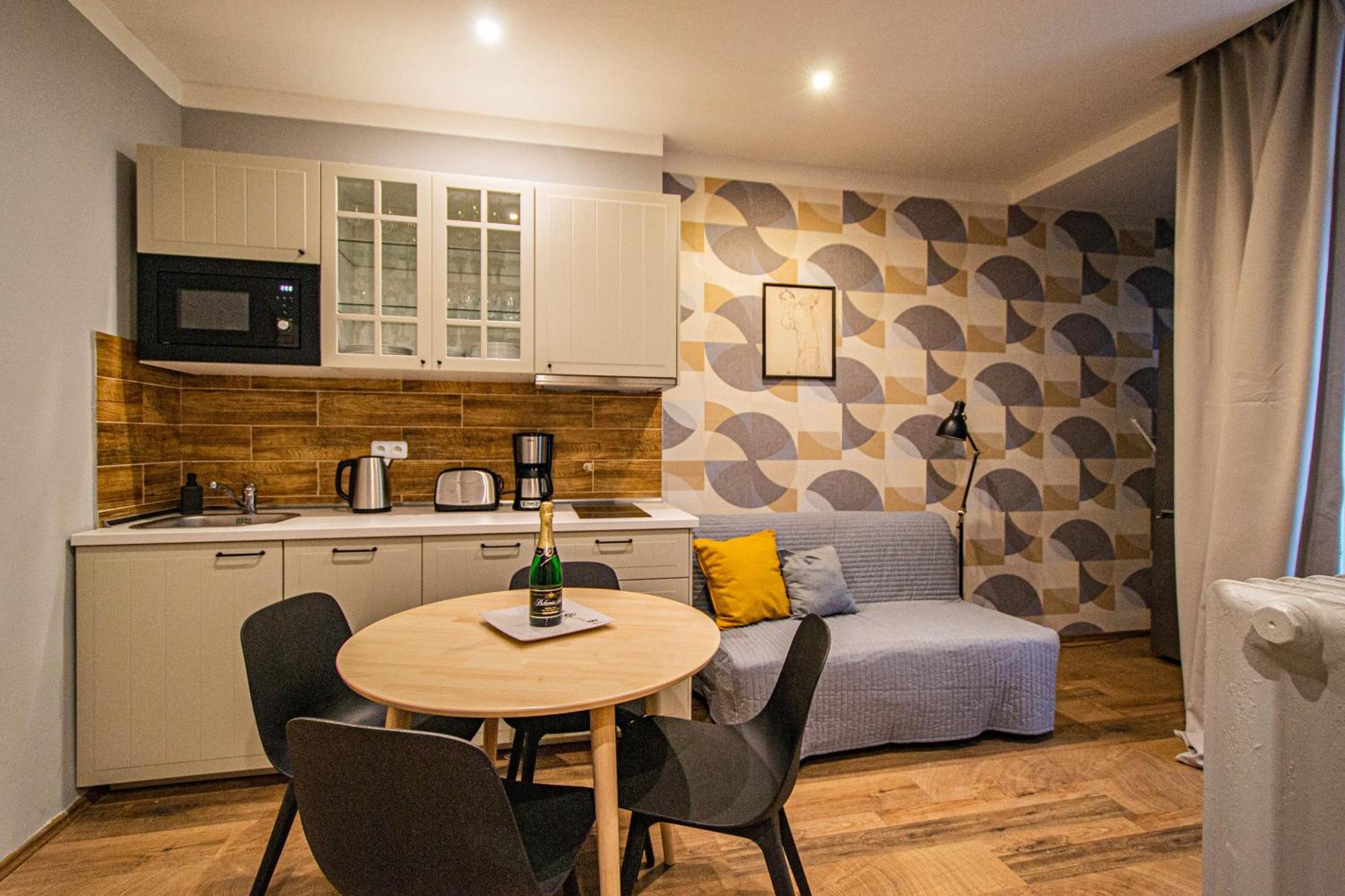 Cozy Studio In The Main City Center プラハ エクステリア 写真
